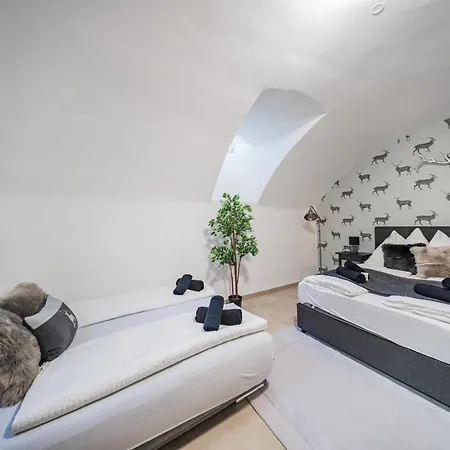 Underground Atelier 여관 *